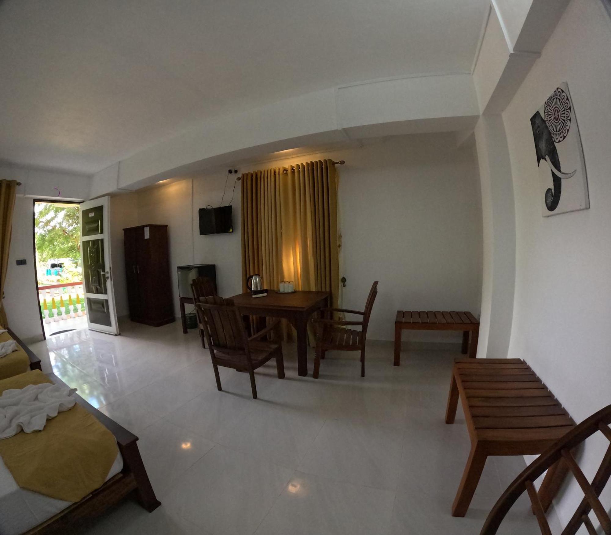 הבאראנה Spice Village Hotel & Restaurant מראה חיצוני תמונה