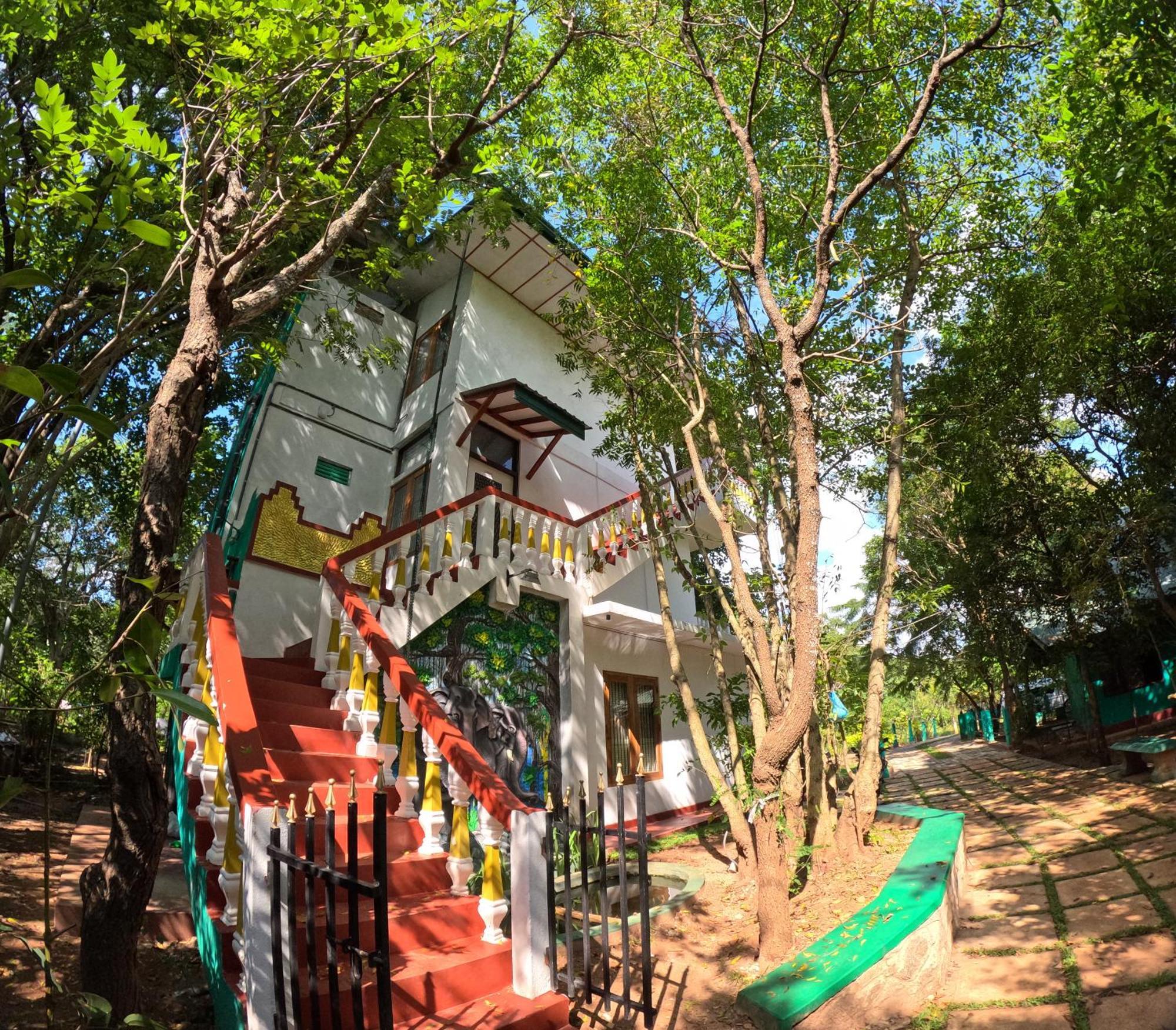 הבאראנה Spice Village Hotel & Restaurant מראה חיצוני תמונה