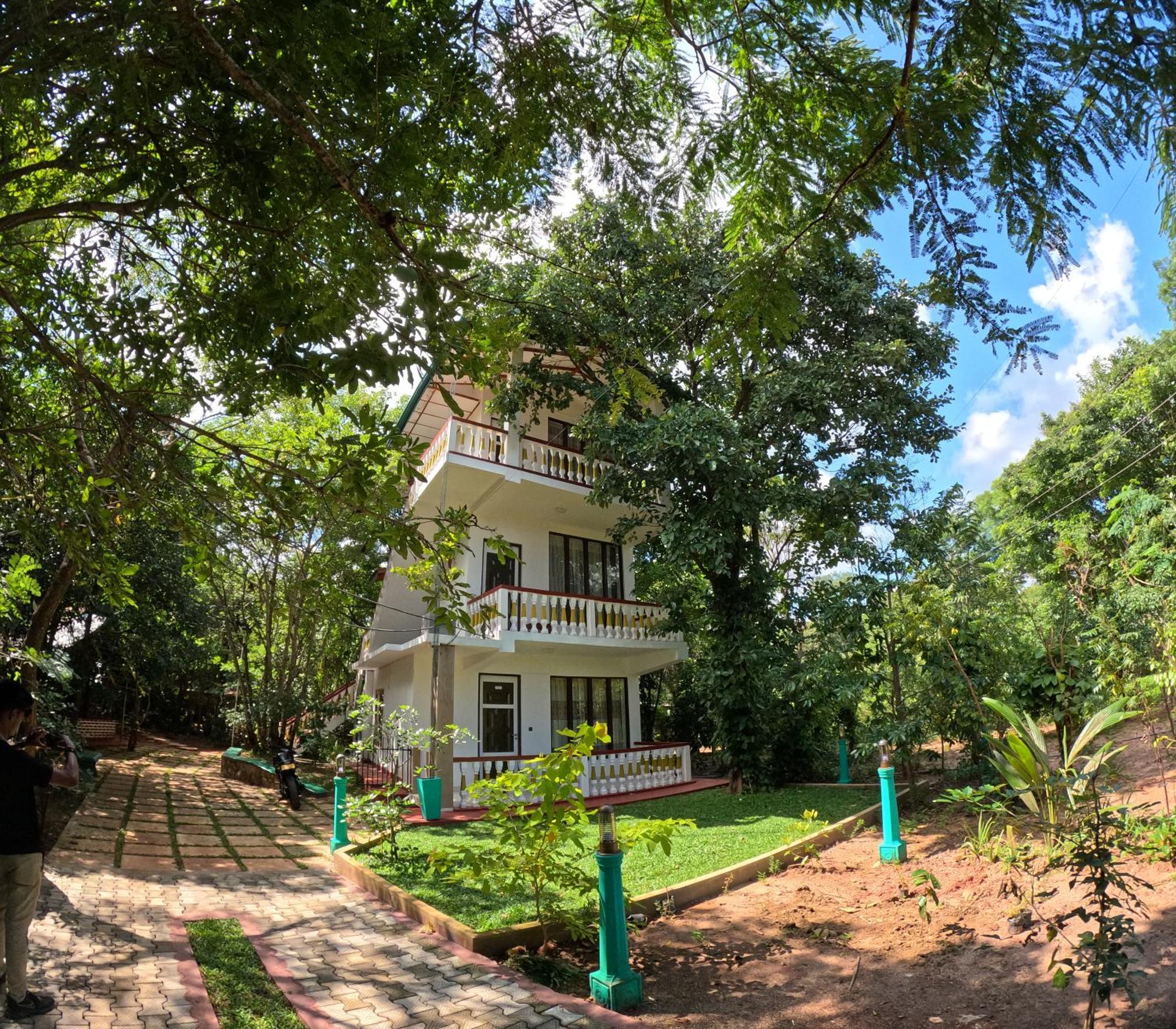 הבאראנה Spice Village Hotel & Restaurant מראה חיצוני תמונה